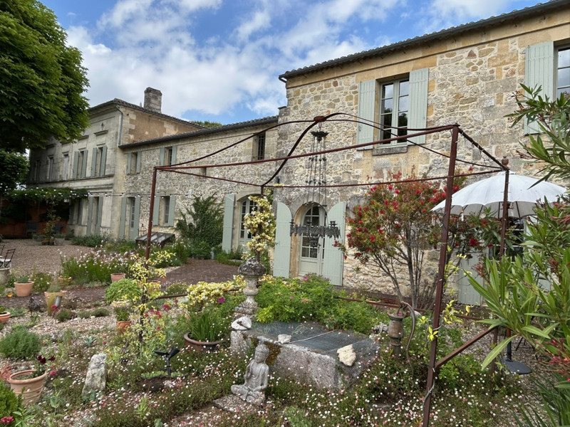 Maison à vendre, 325m², Saint-Emilion