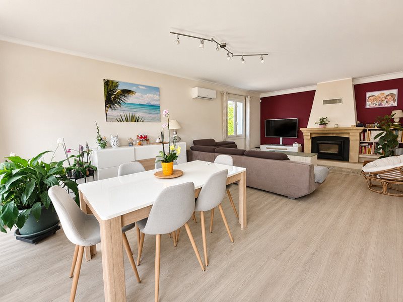 Maison à vendre, 165m², Saint-Léon-sur-l'Isle