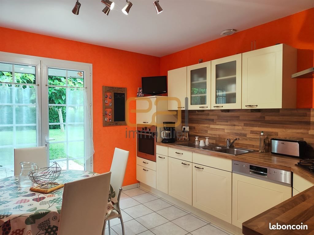 Maison à vendre, 143m², Spay