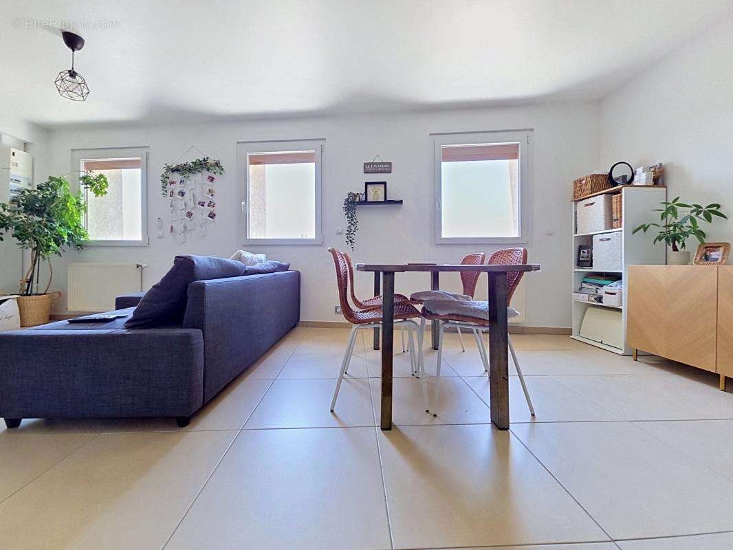 Appartement à vendre, 62m², Mions
