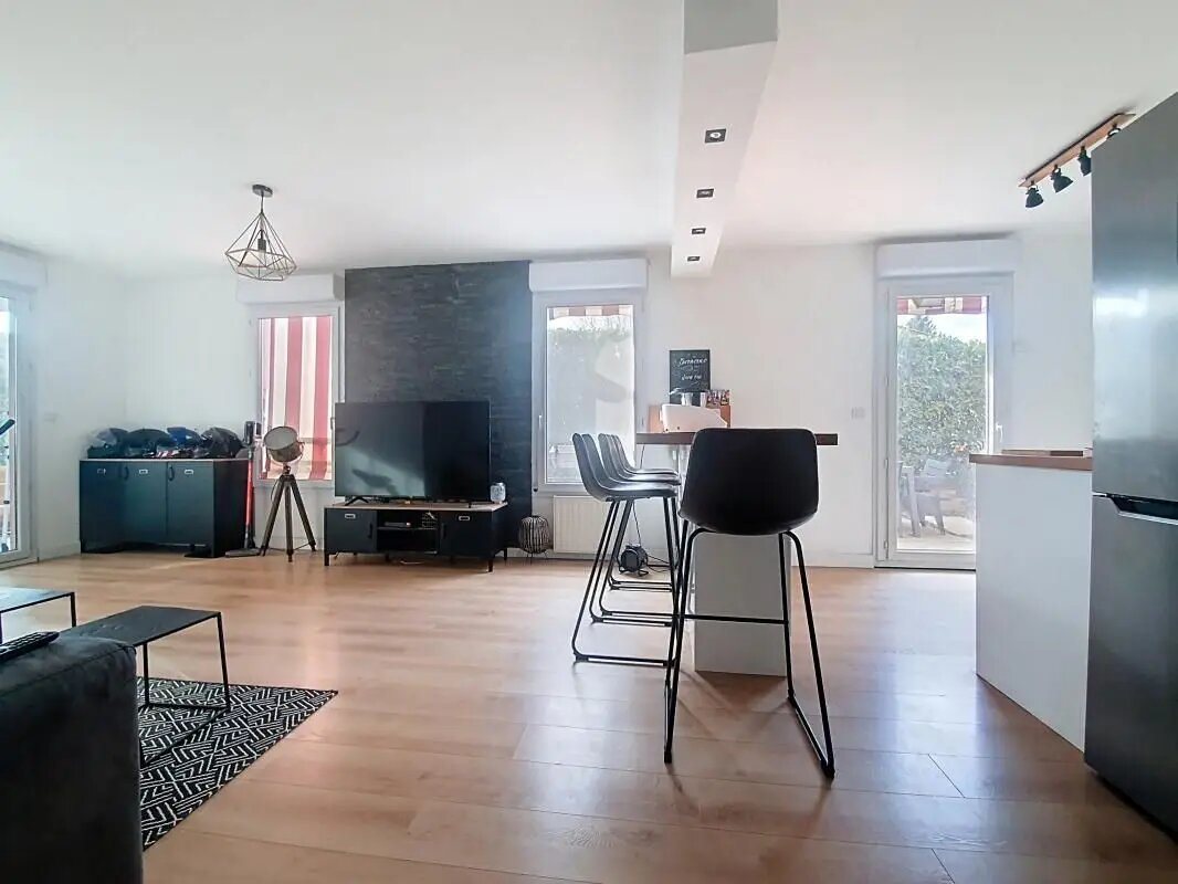 Appartement à vendre, 72m², Mions