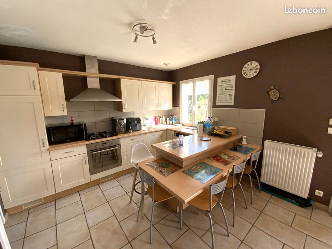Maison à vendre, 153m², Saint-Sernin-du-Bois
