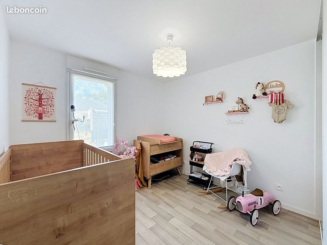 Maison à vendre, 93m², Laval