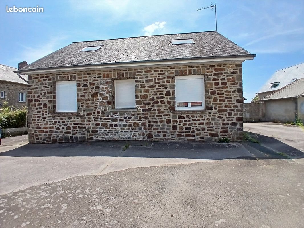 Maison à louer, 70m², Saint-Georges-Buttavent
