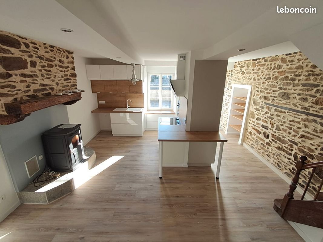 Maison à louer, 67m², Montenay