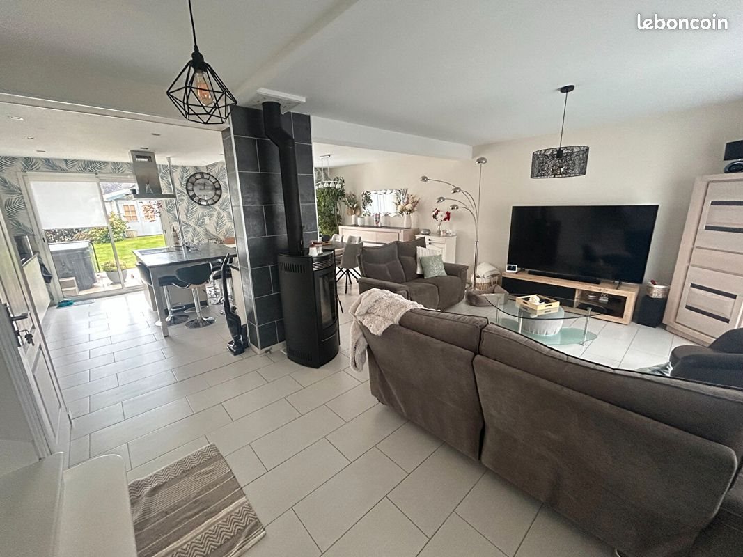 Maison à vendre, 123m², Louverné