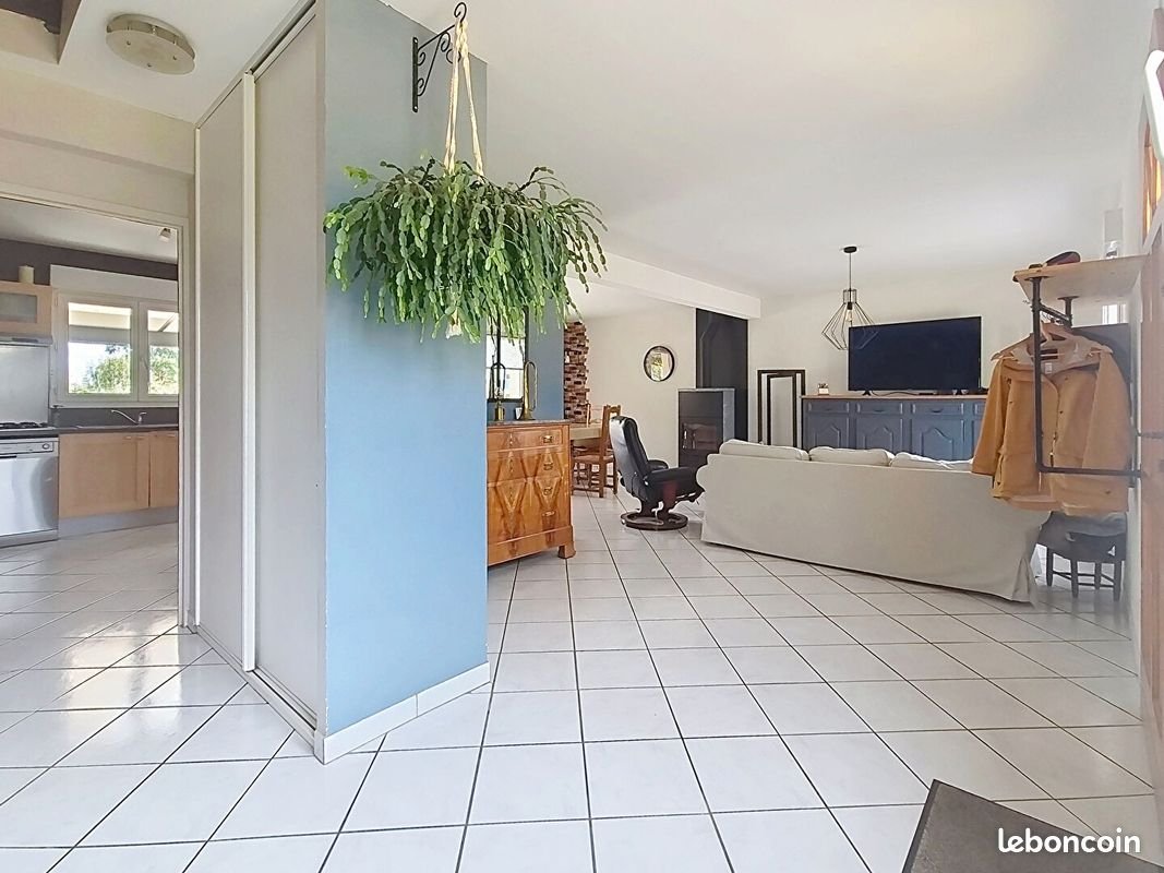 Maison à vendre, 150m², Saint-Ouën-des-Toits