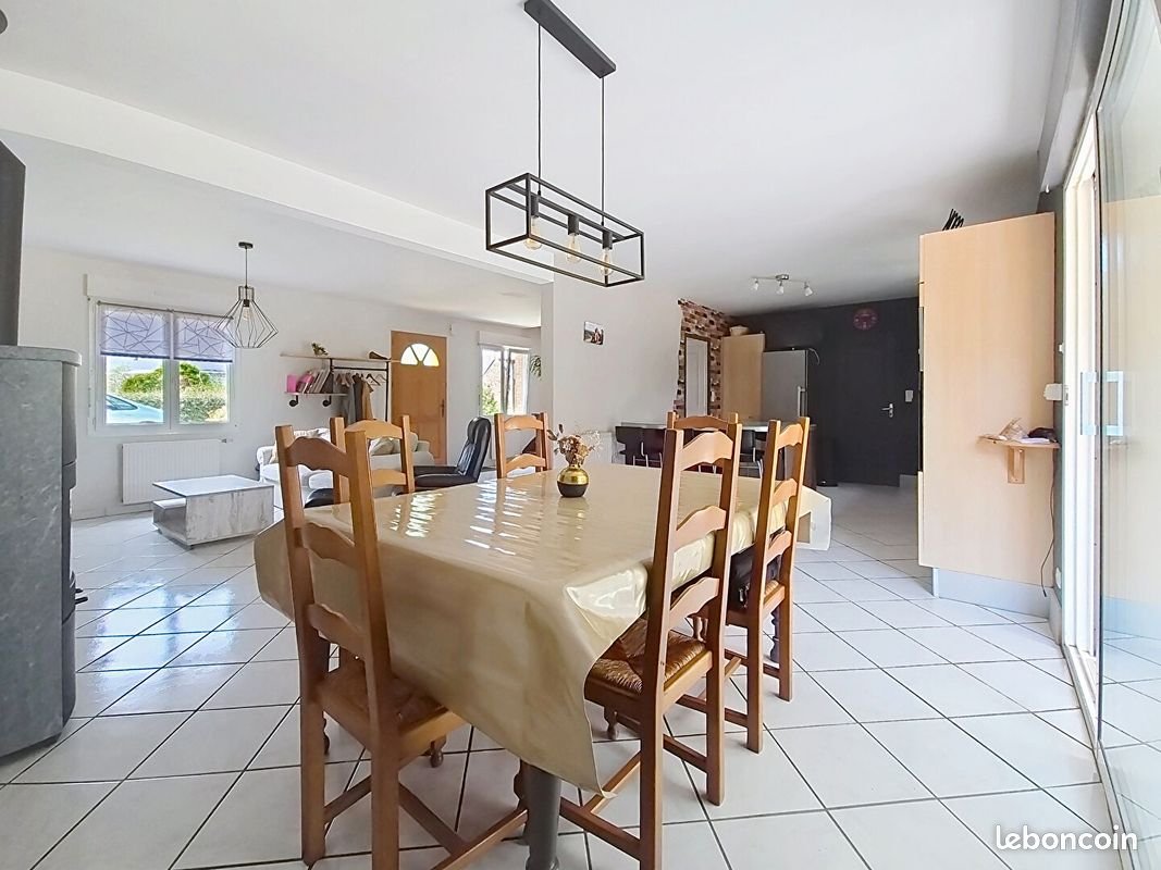 Maison à vendre, 150m², Saint-Ouën-des-Toits