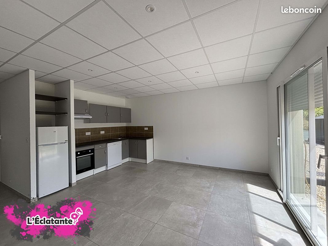 Maison à louer, 80m², Raddon-et-Chapendu