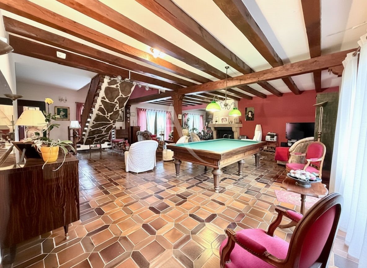 Maison à vendre, 258m², Villeneuve-Saint-Denis