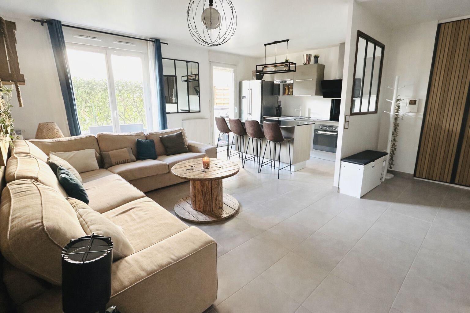 Appartement à vendre, 64m², Saint-Thibault-des-Vignes