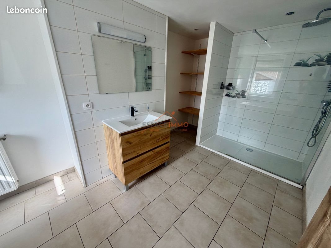 Maison à louer, 101m², Avesnes-le-Sec