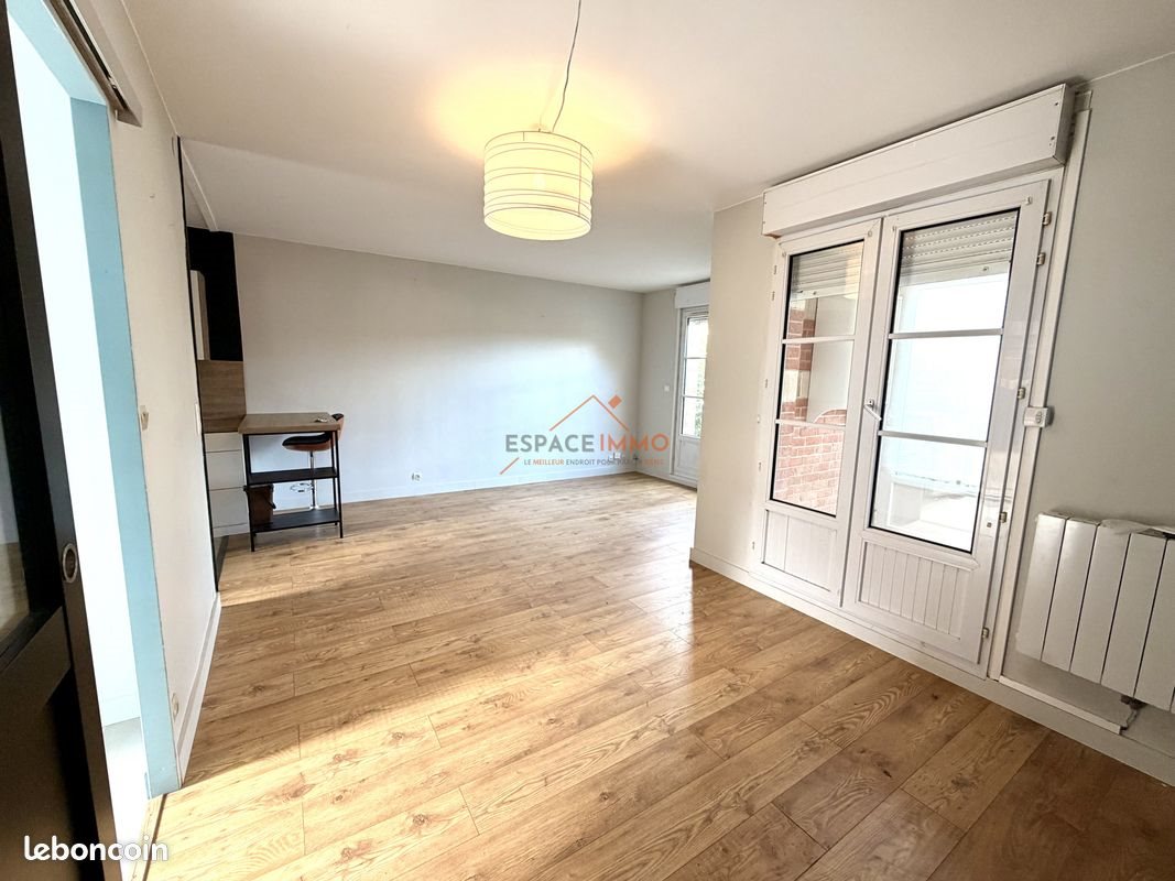 Appartement à louer, 48m², Lille