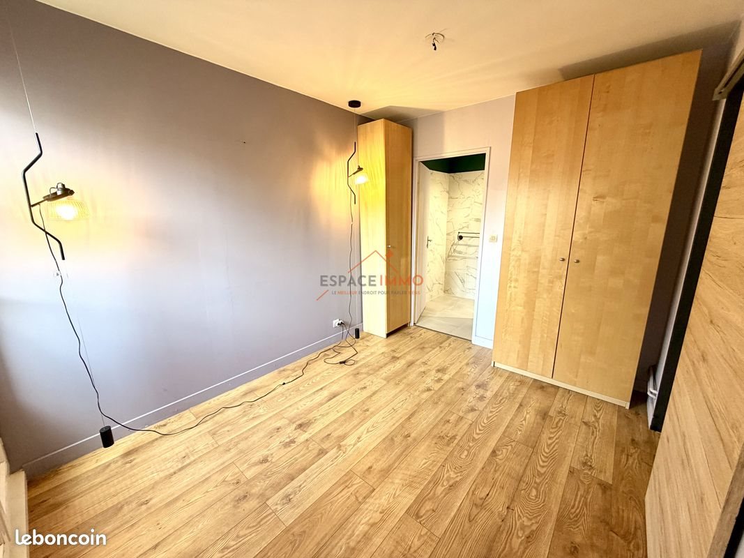 Appartement à louer, 48m², Lille