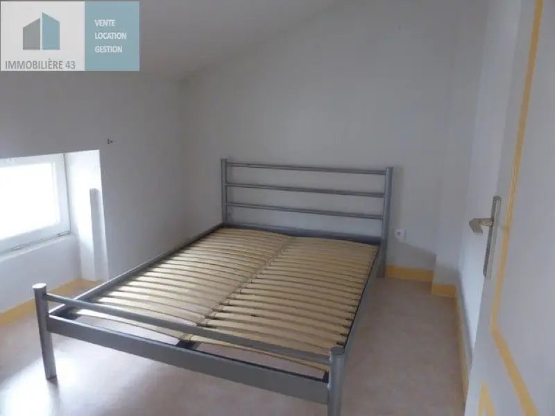 Appartement à louer, 22m², Le Puy-en-Velay