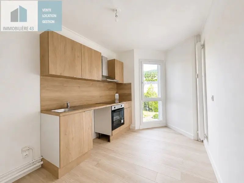 Appartement à louer, 83m², Vals-près-le-Puy