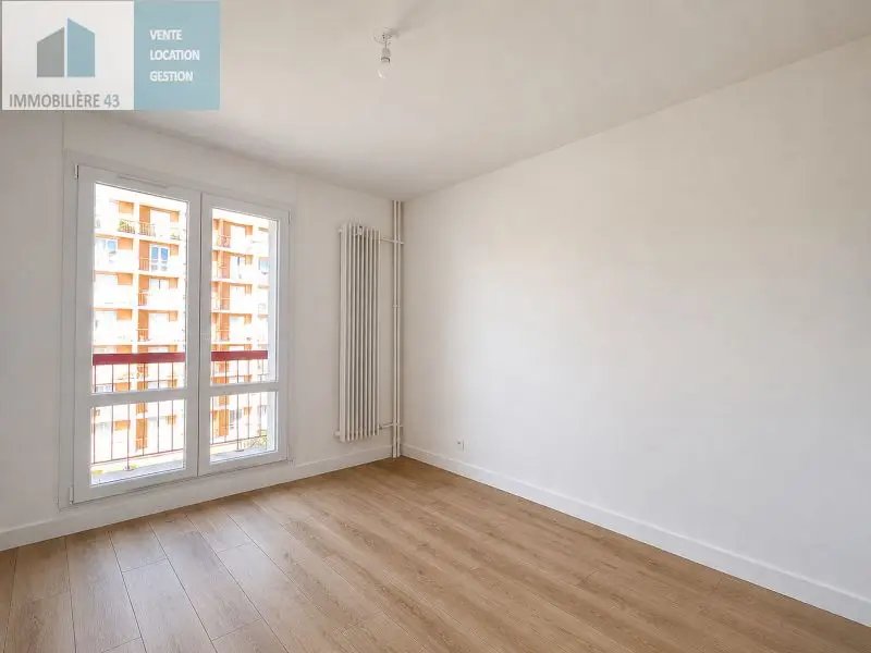 Appartement à louer, 83m², Vals-près-le-Puy