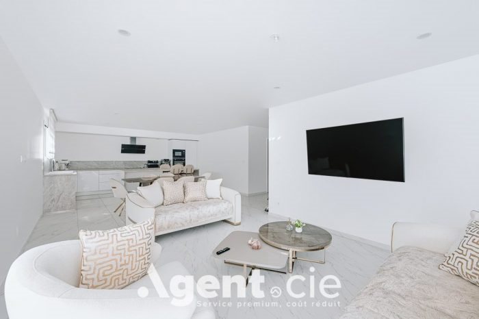 Maison à vendre, 138m², Eterville