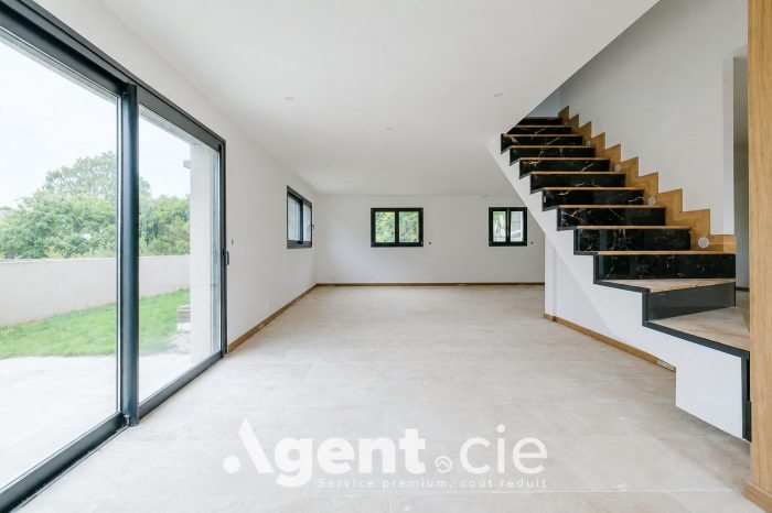 Maison à vendre, 120m², Eterville