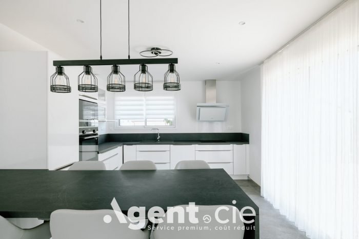 Maison à vendre, 141m², Eterville