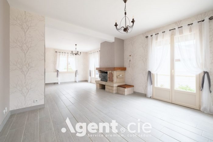 Maison à vendre, 105m², Ifs