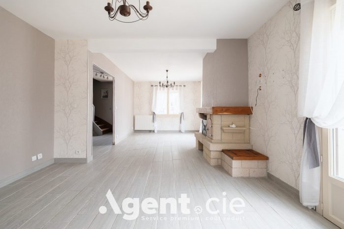 Maison à vendre, 105m², Ifs