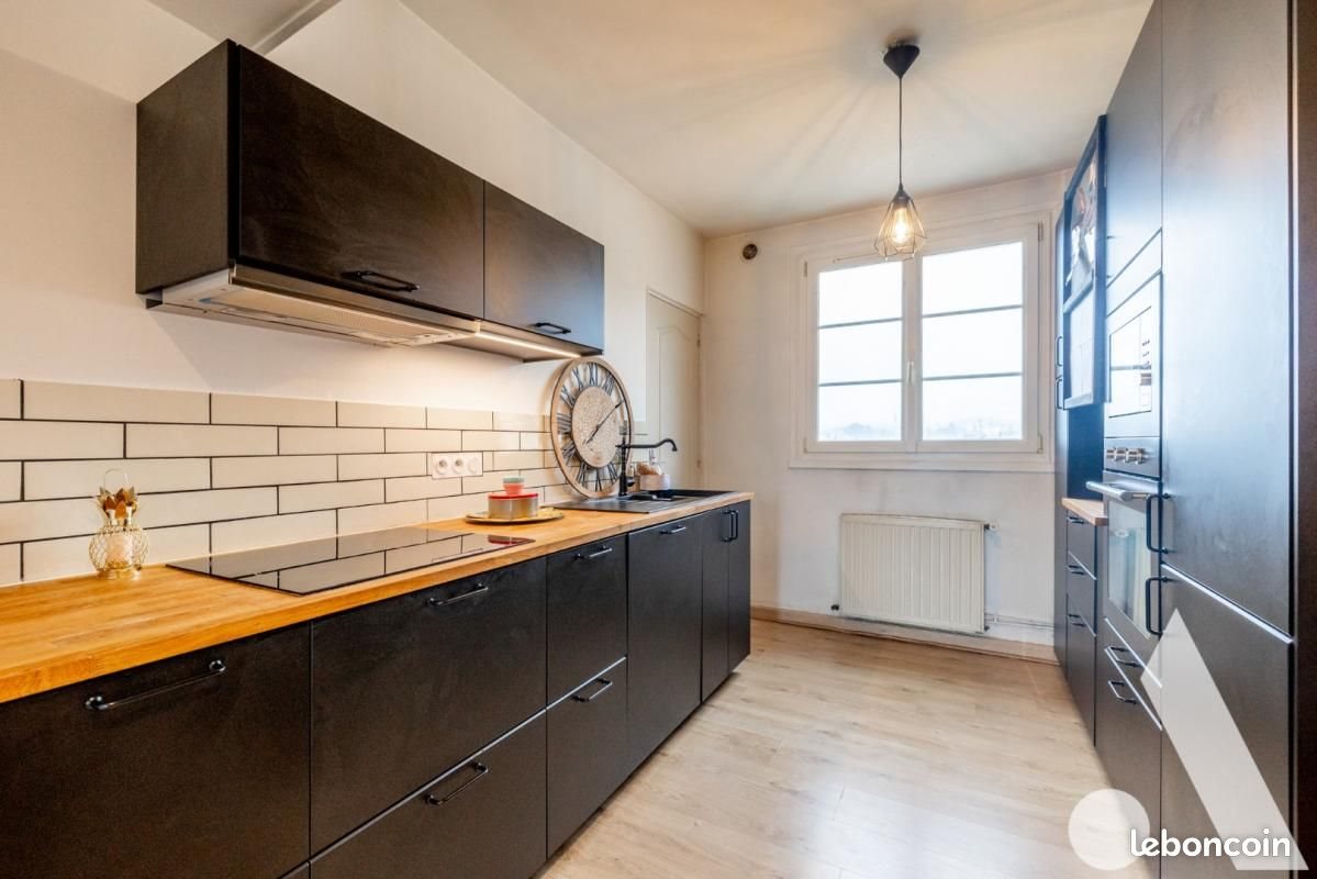 Appartement à louer, 70m², Flers