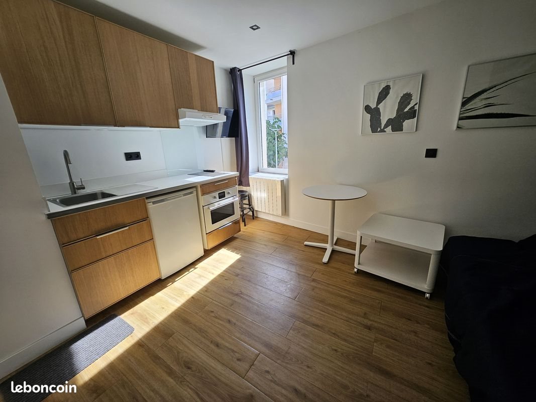 Appartement à louer, 15m², Anneyron