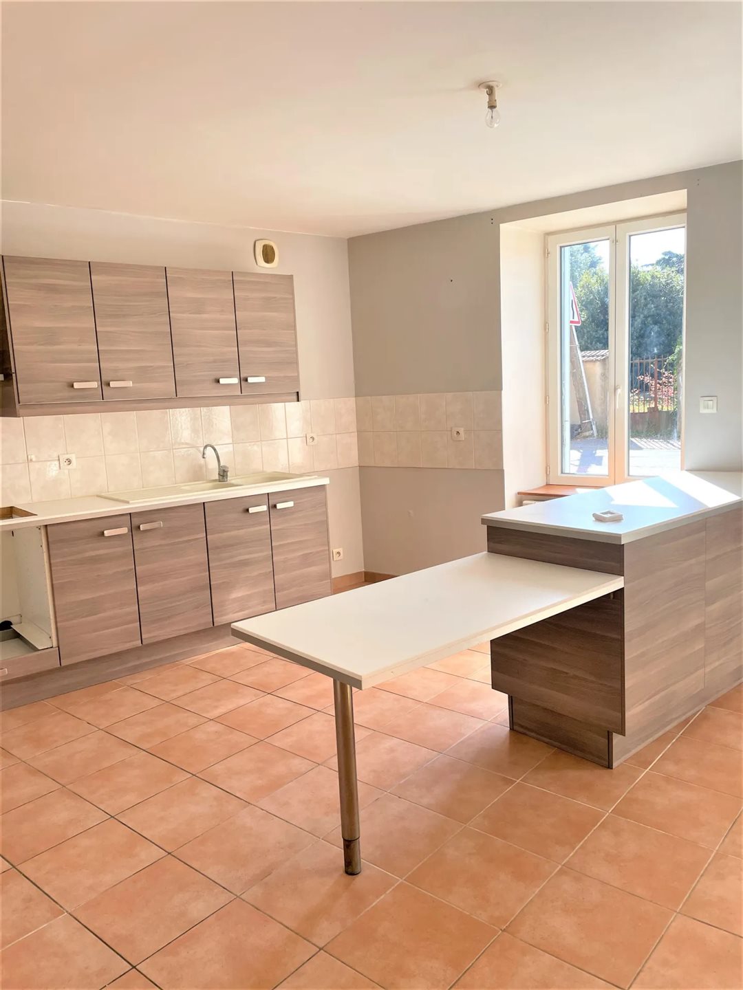 Appartement à louer, 86m², Anneyron