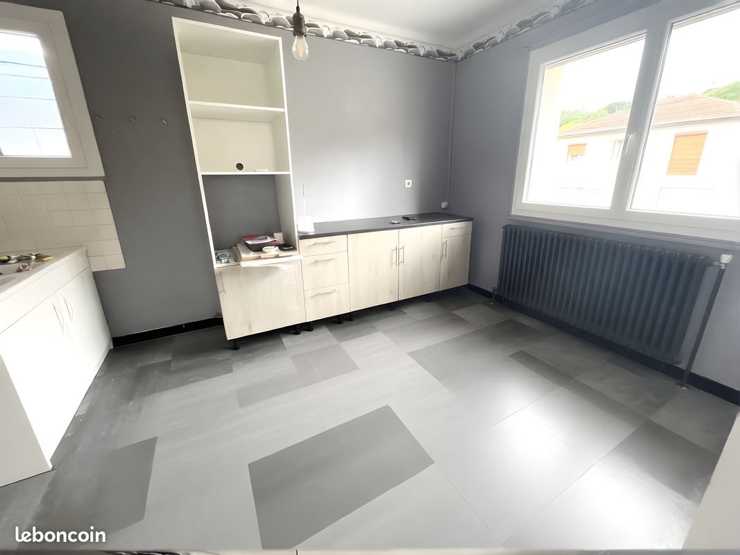 Maison à louer, 71m², Salaise-sur-Sanne