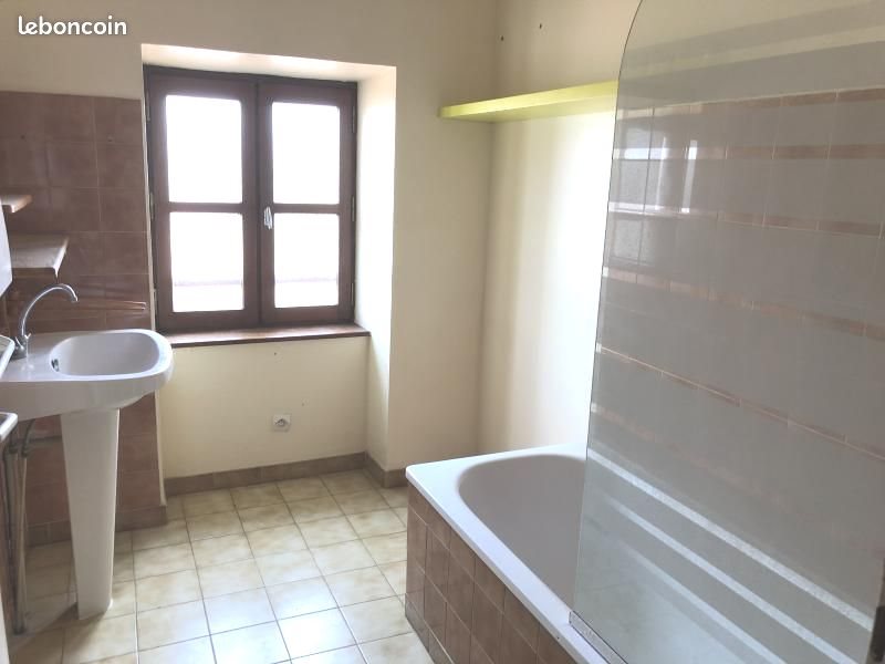 Appartement à louer, 68m², Anneyron