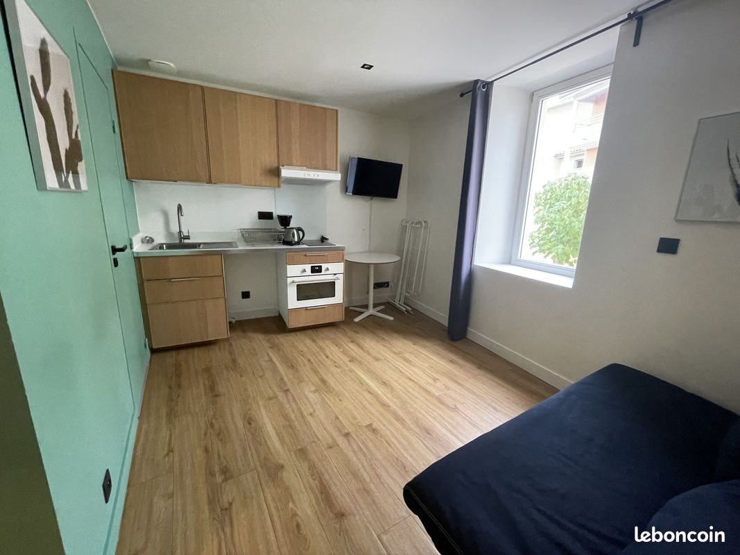 Appartement à louer, 17m², Anneyron