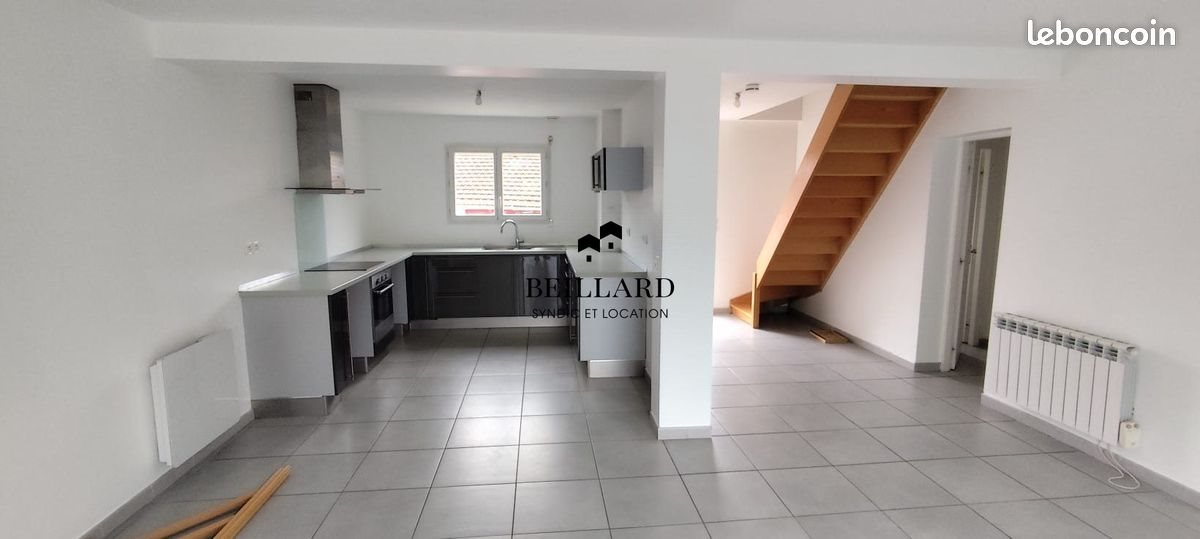 Maison à louer, 88m², Rontignon