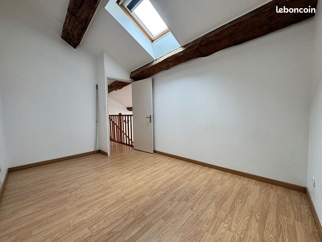 Appartement à louer, 49m², Dom-le-Mesnil