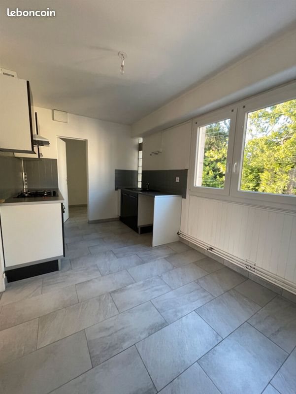 Appartement à louer, 105m², Charleville-Mézières