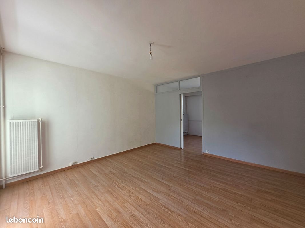 Appartement à louer, 53m², Charleville-Mézières