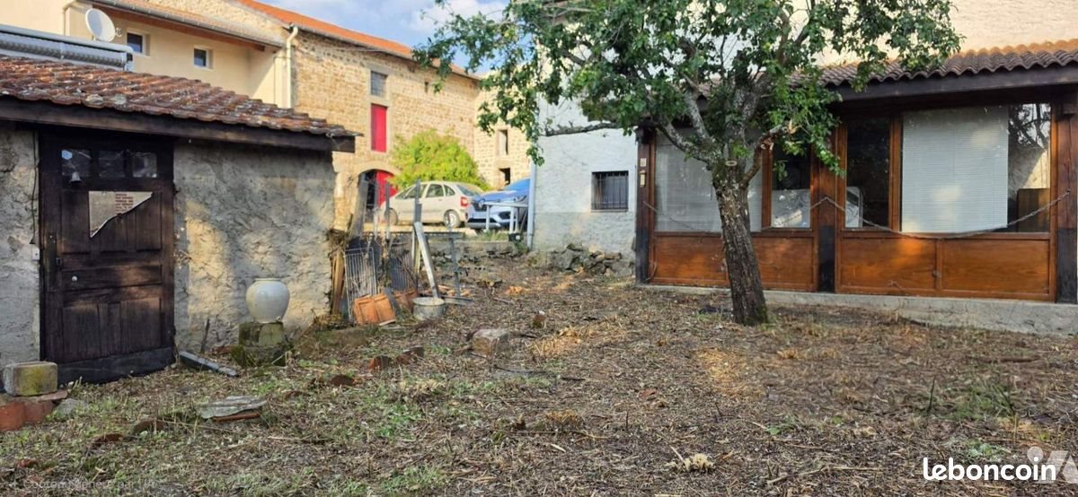Maison à vendre, 77m², Saint-Maurice-en-Gourgois