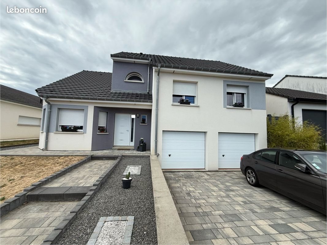 Maison à vendre, 122m², Stuckange
