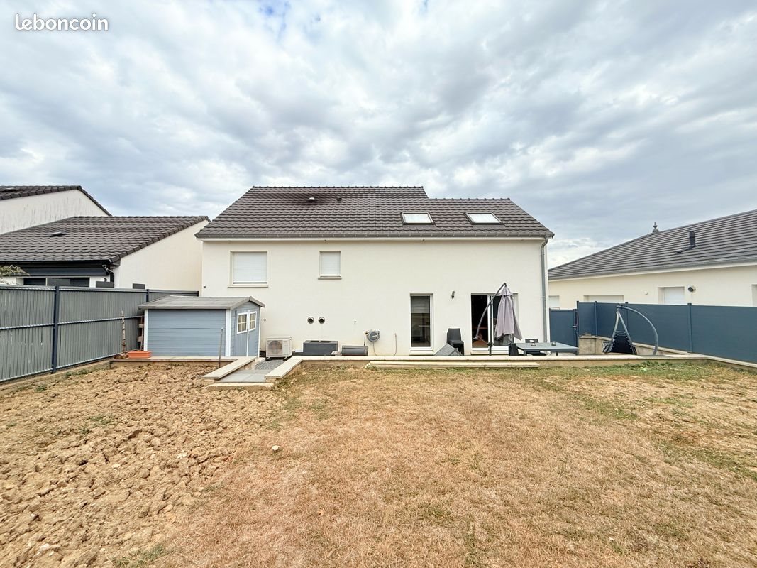 Maison à vendre, 122m², Stuckange