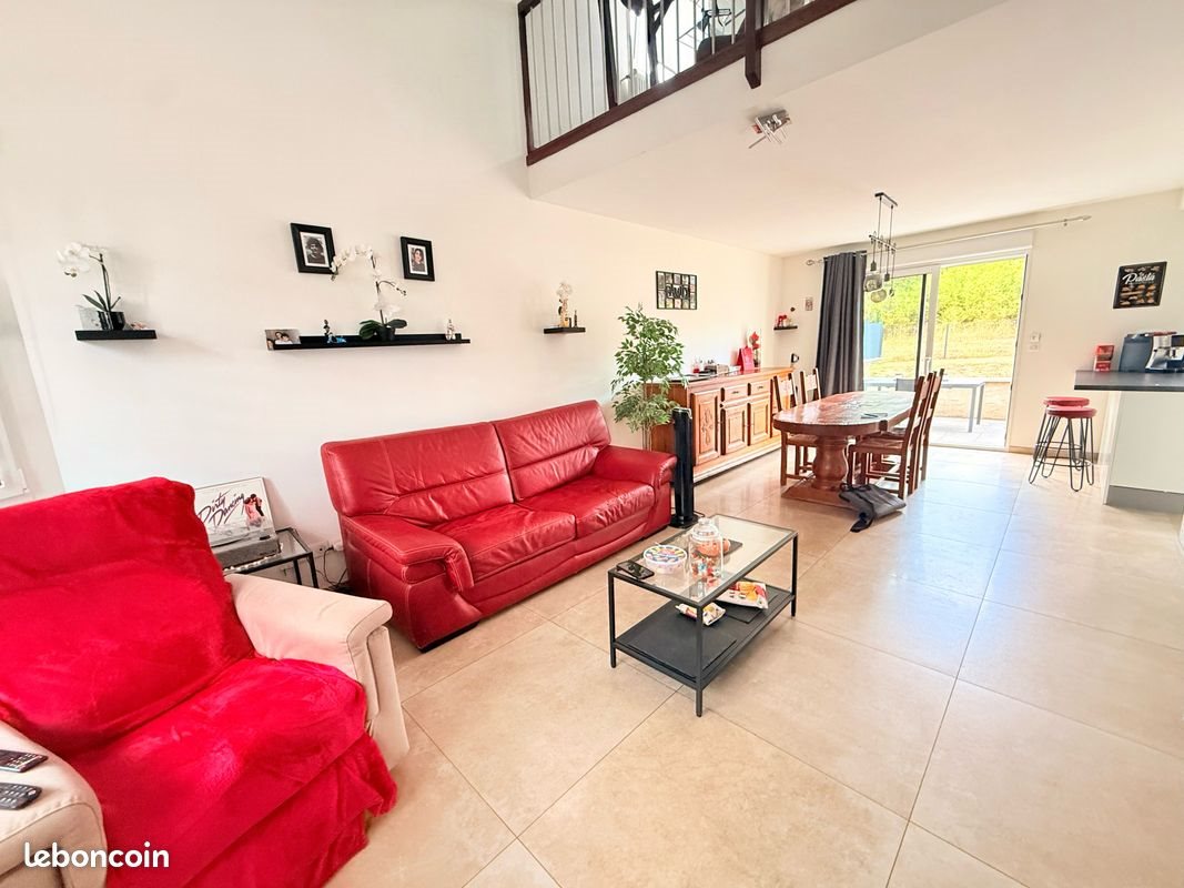 Maison à vendre, 122m², Stuckange