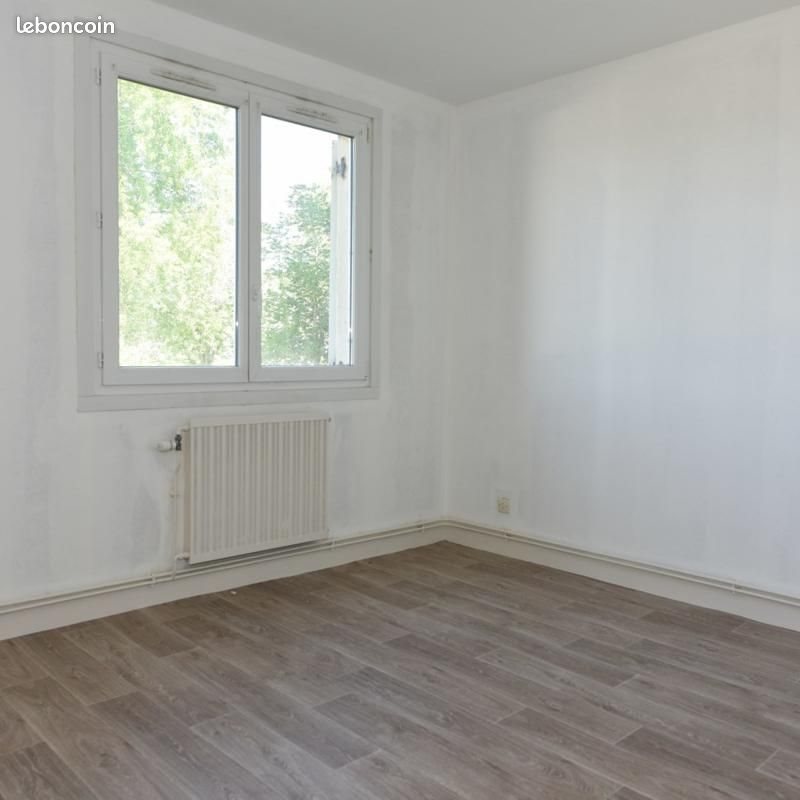 Appartement à louer, 69m², Magnières