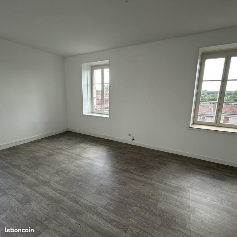 Appartement à louer, 87m², Haroué