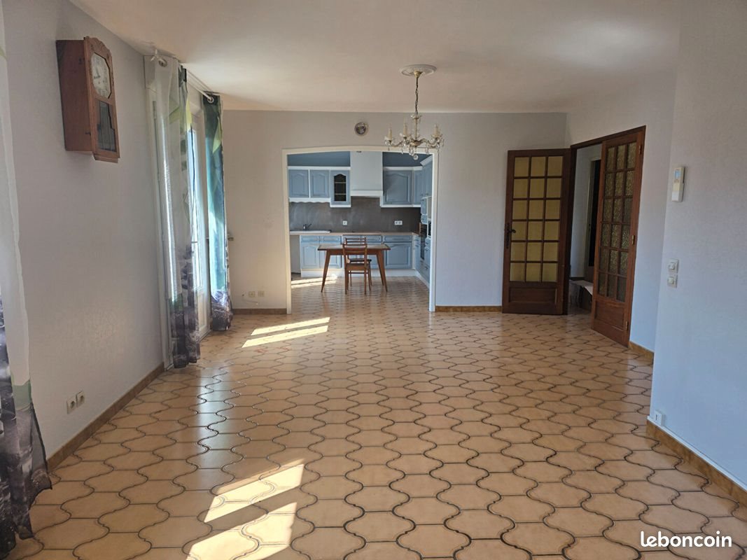 Maison à vendre, 94m², Aussillon