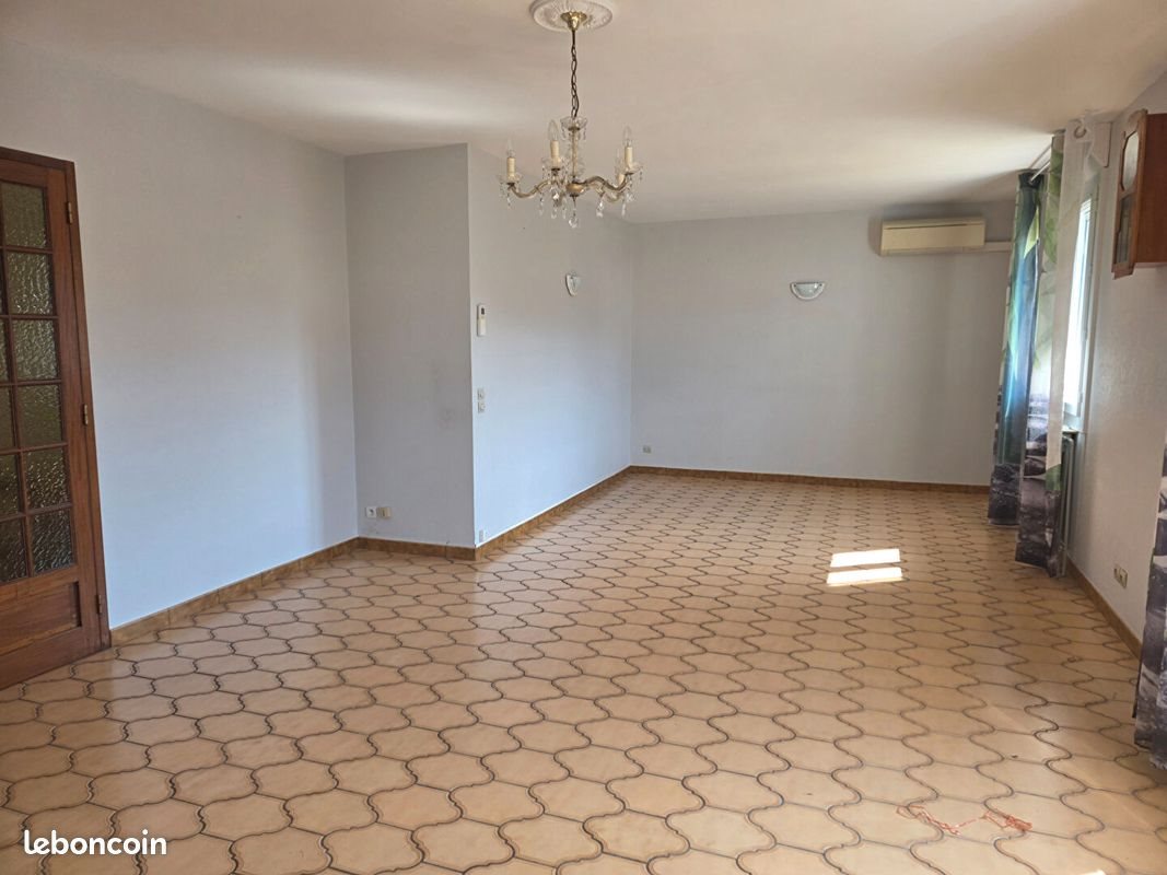 Maison à vendre, 94m², Aussillon