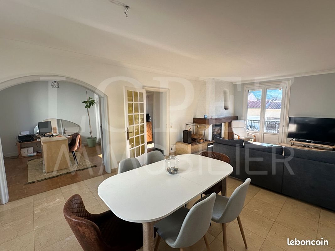 Maison à vendre, 115m², Aussillon