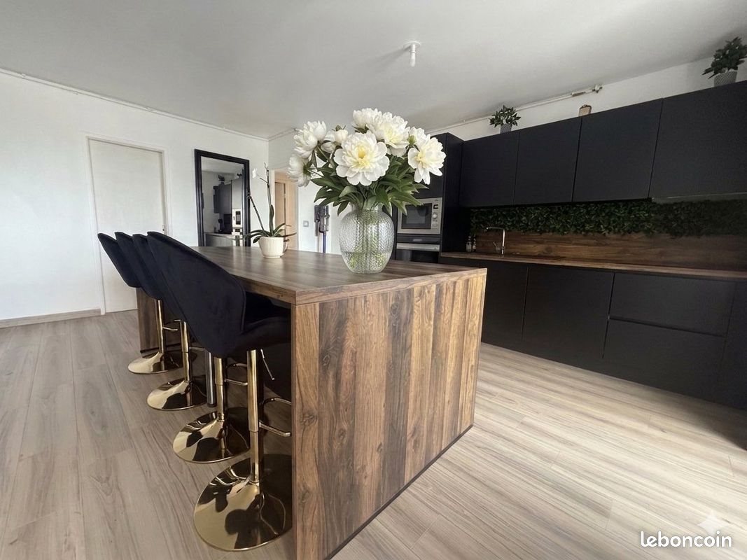 Appartement à vendre, 83m², Sedan
