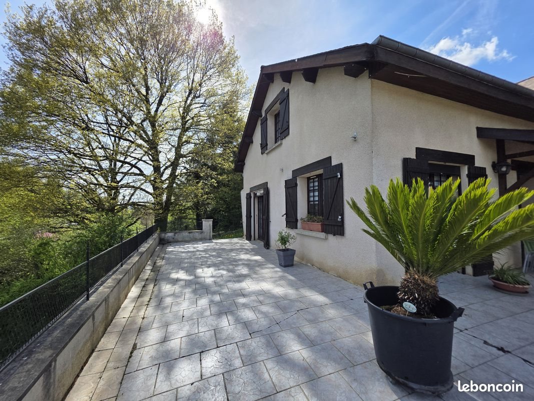 Maison à vendre, 172m², Sedan