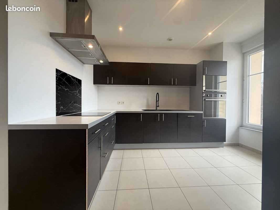 Appartement à vendre, 100m², Charleville-Mézières