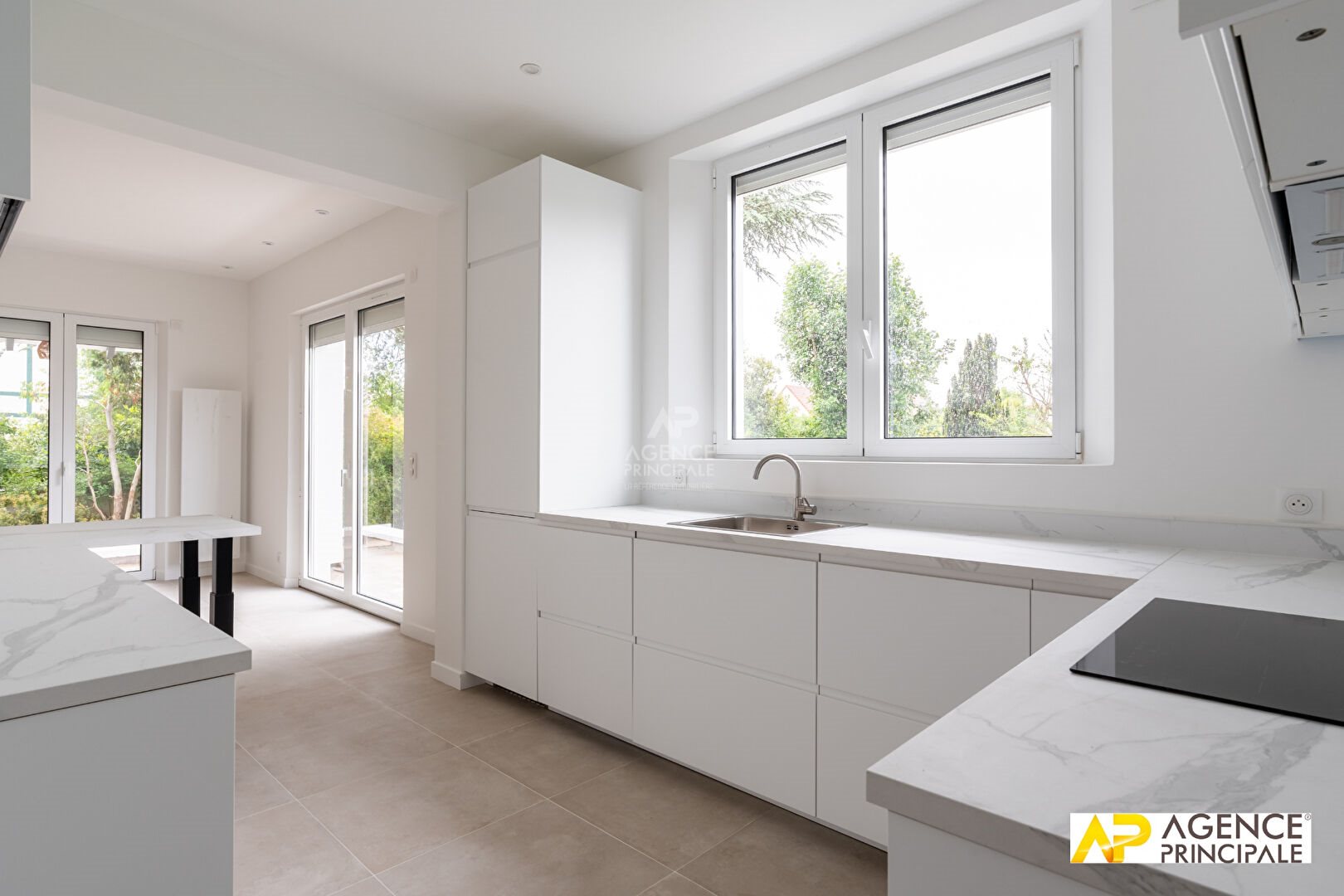 Maison à vendre, 150m², Le Mesnil-le-Roi