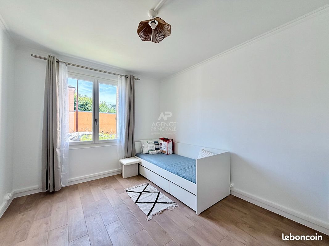 Appartement à louer, 18m², Versailles